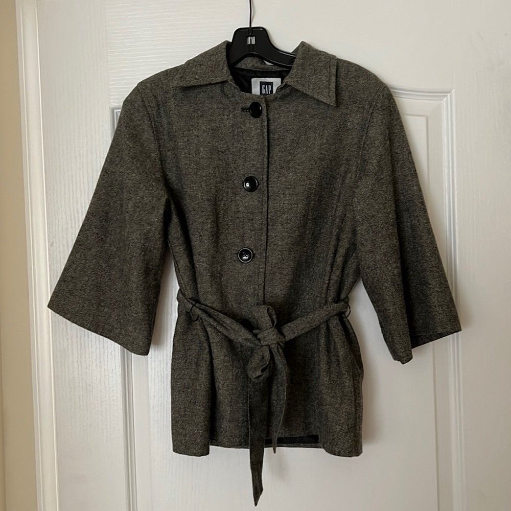 GAP 3/4 sleeve light jacket 🧥 with pockets